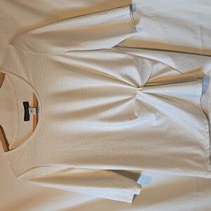 Simply Styled Cream And Gold Blouse With Front Knot And 3/4 Sleeves Womens Small
